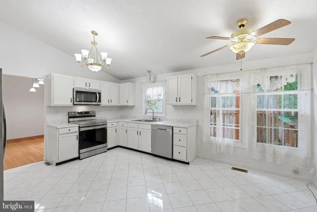 Photo of 18007 SILVER LEAF DRIVE