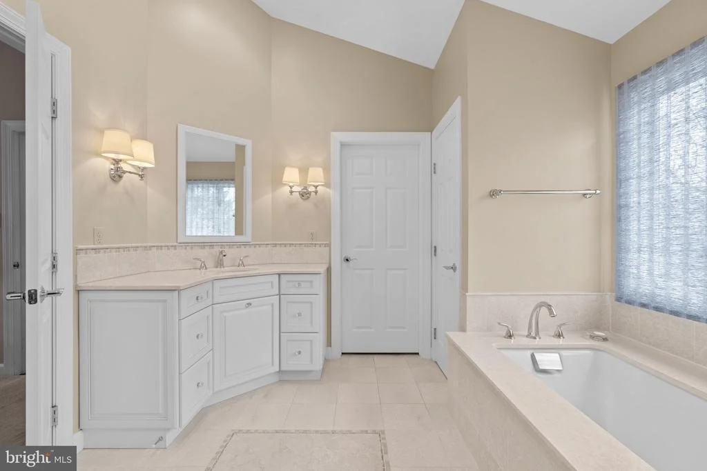 Photo of 17702 GLOBE THEATRE DRIVE