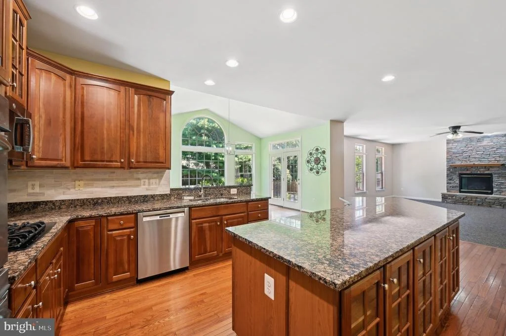 Photo of 2132 CHESTNUT LANE