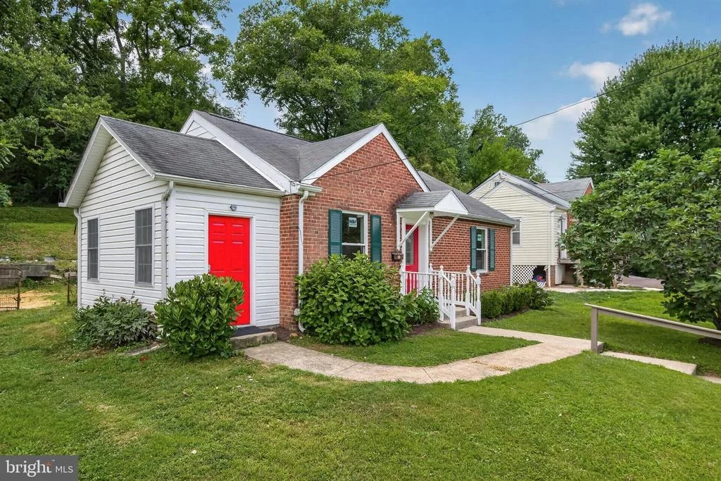 Photo of 2704 FENIMORE ROAD