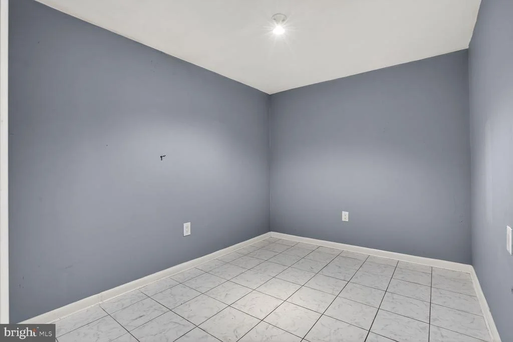 Photo of 5815 RIVERSIDE DRIVE