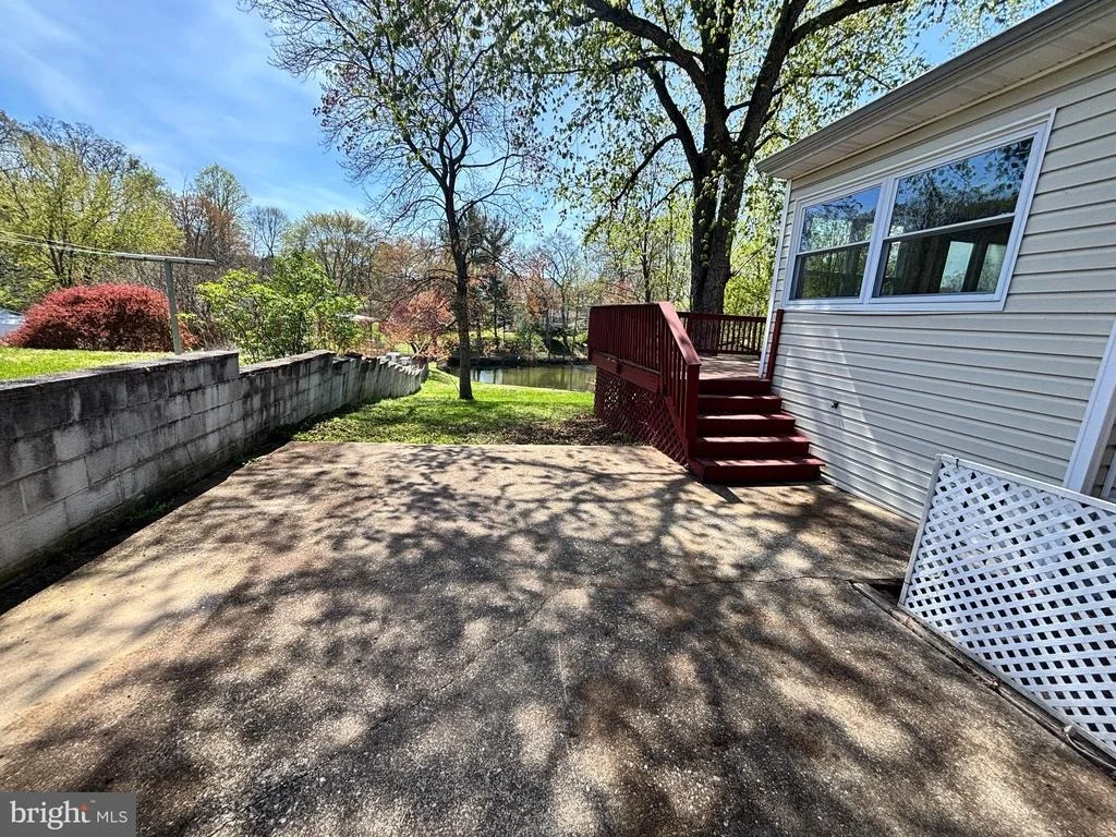 Photo of 7686 BRIAR LANE