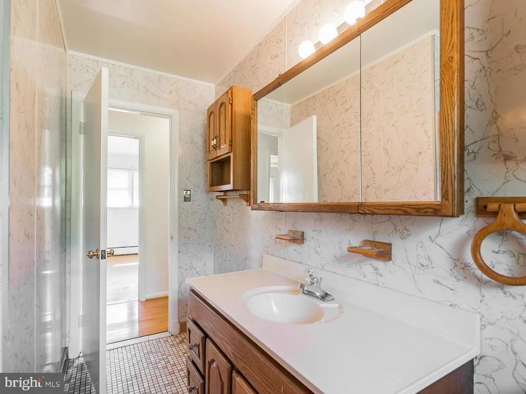 Photo of 18108 MUNCASTER ROAD