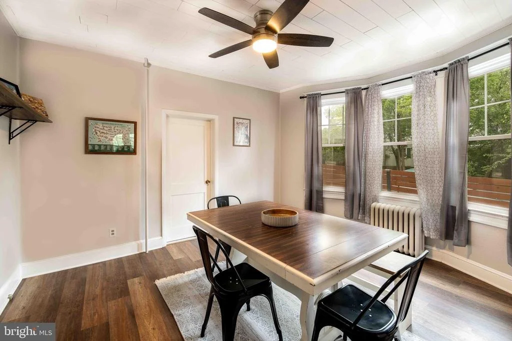 Photo of 1823 MAYFIELD AVENUE