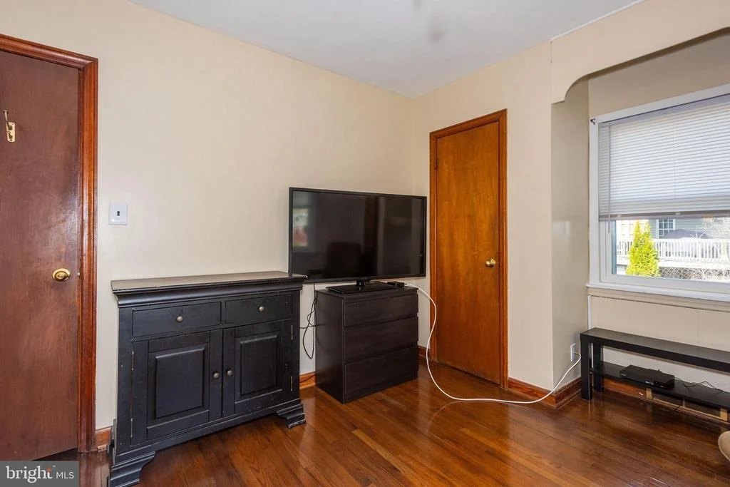 Photo of 6819 VALE SUMMIT LANE