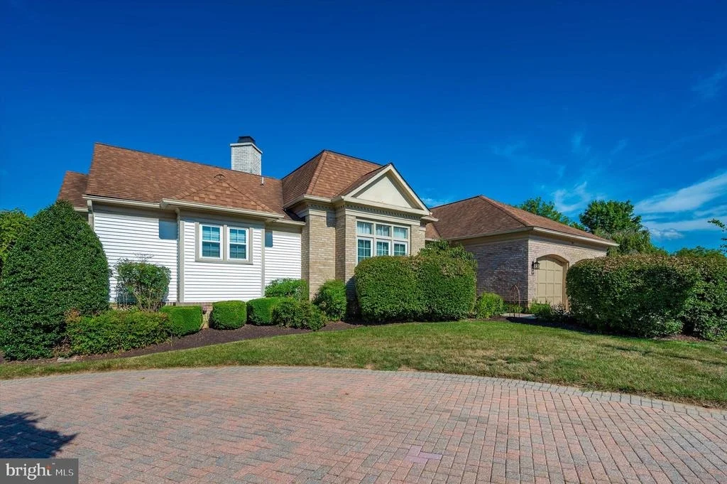 Photo of 841 DUNBROOKE COURT