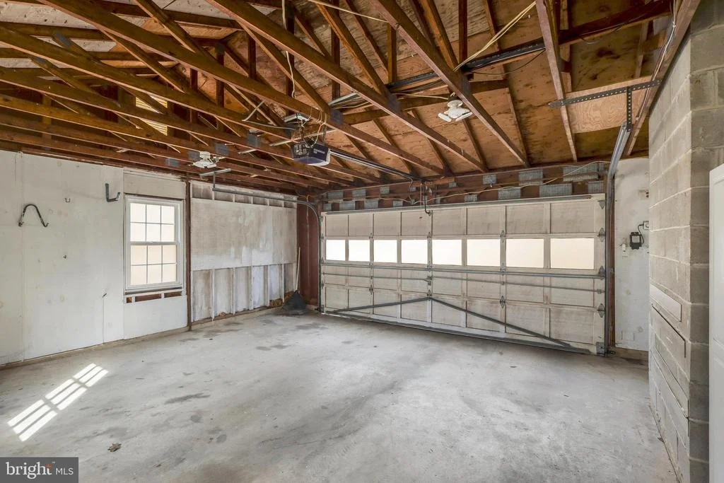 Photo of 6929 COLBURN DRIVE