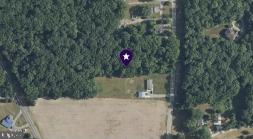 Photo of 17005 HORSEHEAD ROAD