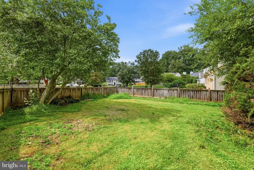Photo of 18007 SILVER LEAF DRIVE