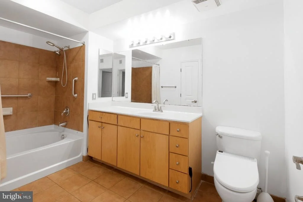 Photo of Unit 721 at 616 E STREET NW