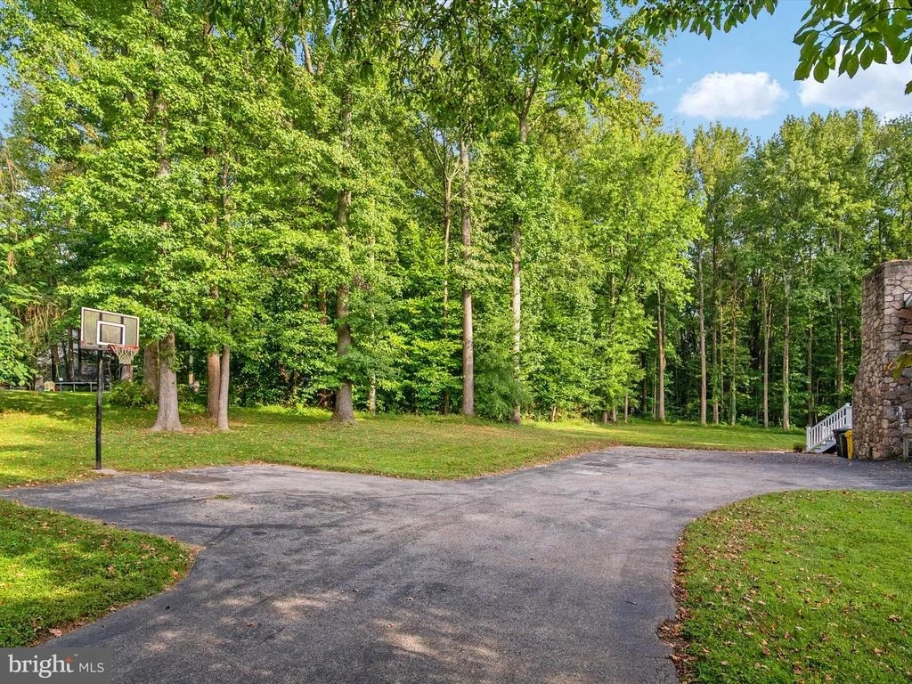Photo of 6439 MEADOWLARK DRIVE