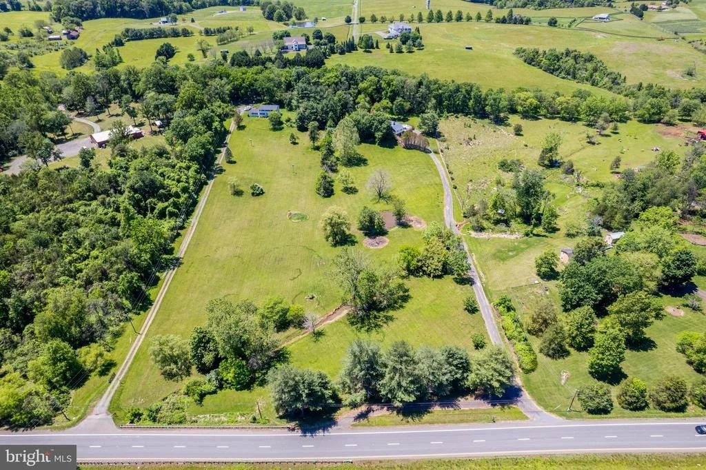 Photo of 9032 JAMES MADISON HIGHWAY