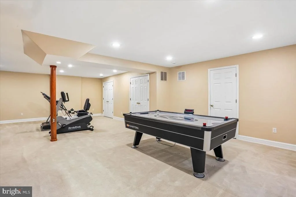 Photo of 899 LINGANORE DRIVE