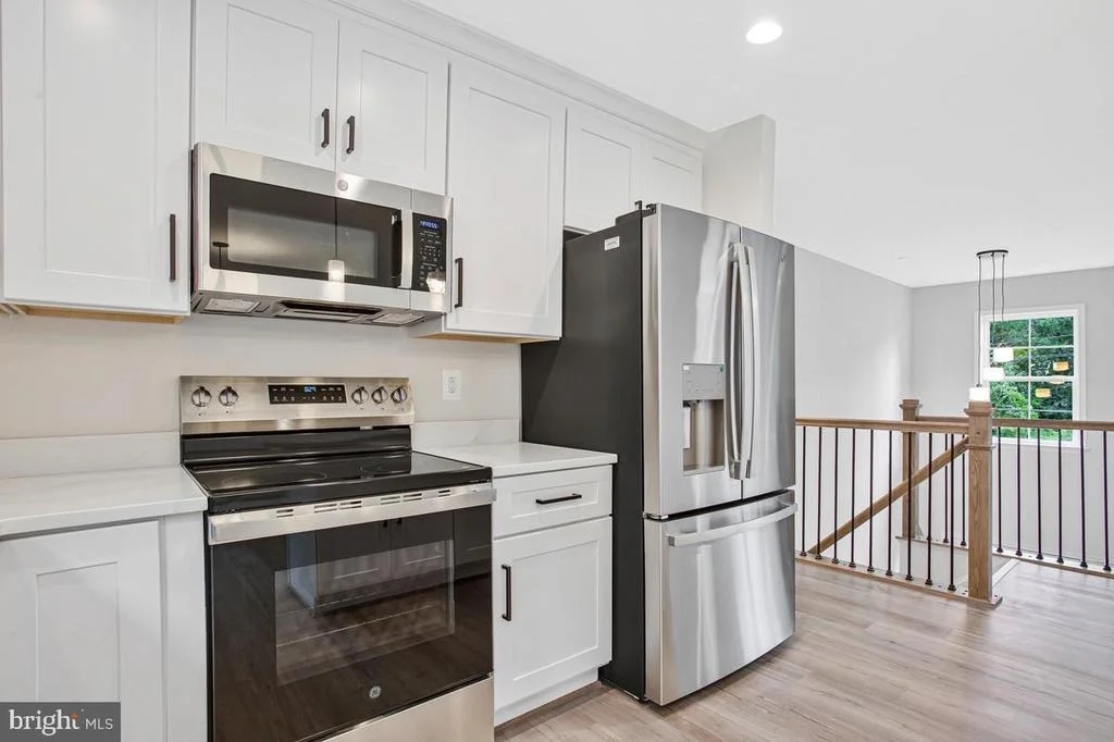 Photo of 10 POPLAR LANE