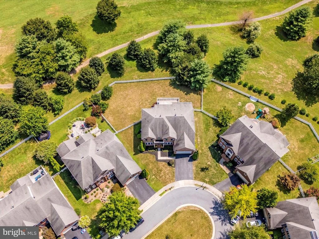 Photo of 6 FARMSTEAD PLACE