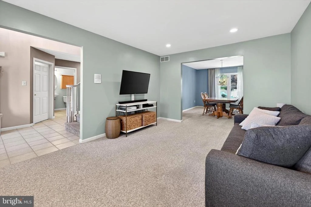 Photo of 4 WESTMINSTER DRIVE