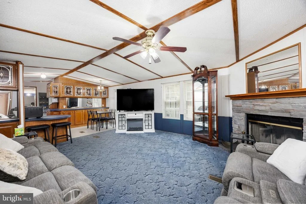 Photo of 22139 ROYAL OAK ROAD