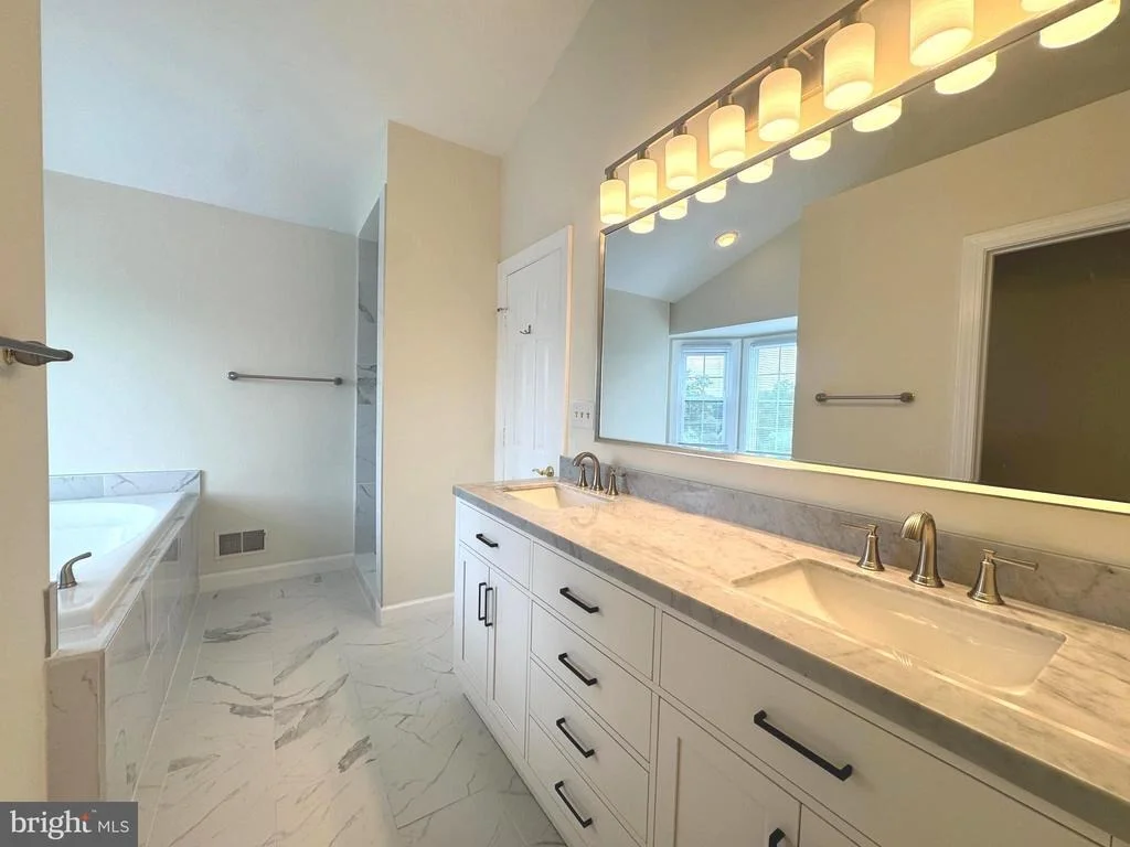 Photo of 125 MISSION DRIVE