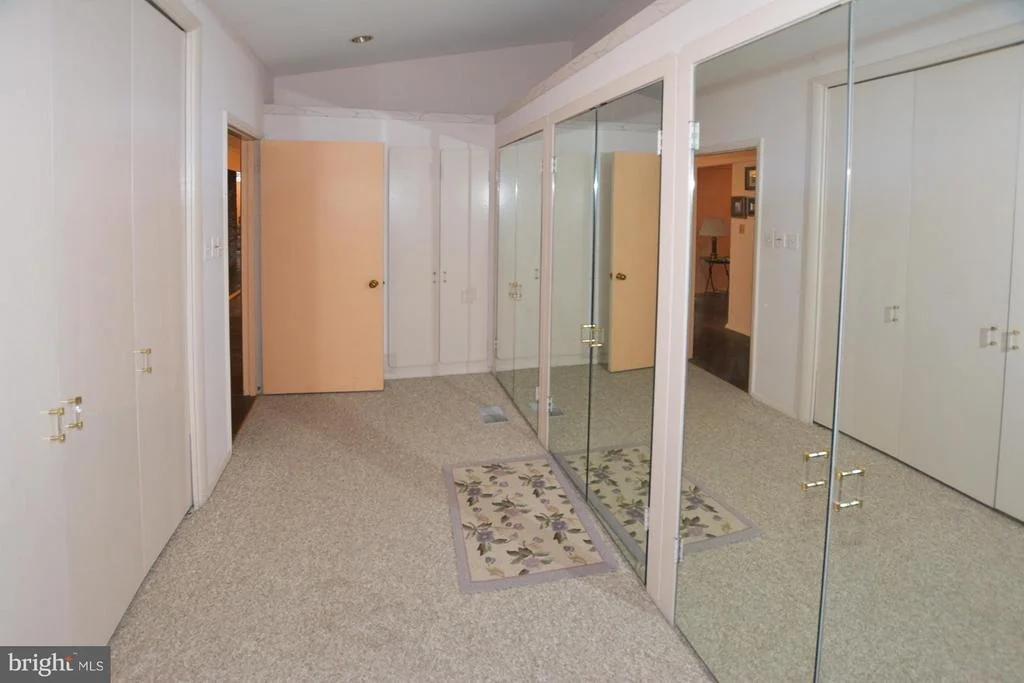 Photo of 4 BUTTONWOOD LANE