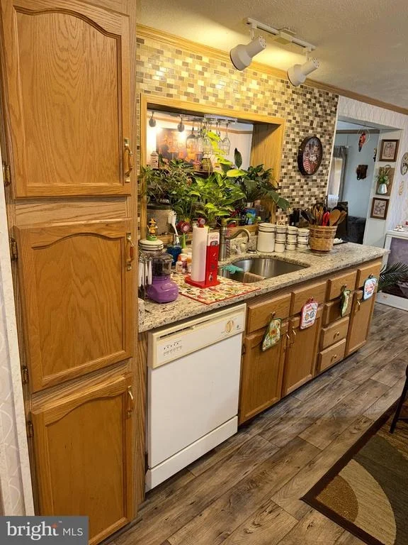 Photo of 8007 FAIR BREEZE DRIVE