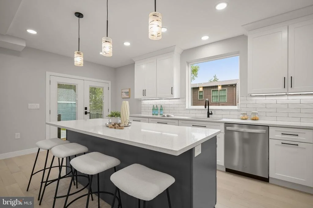 Photo of 601 RAY DRIVE