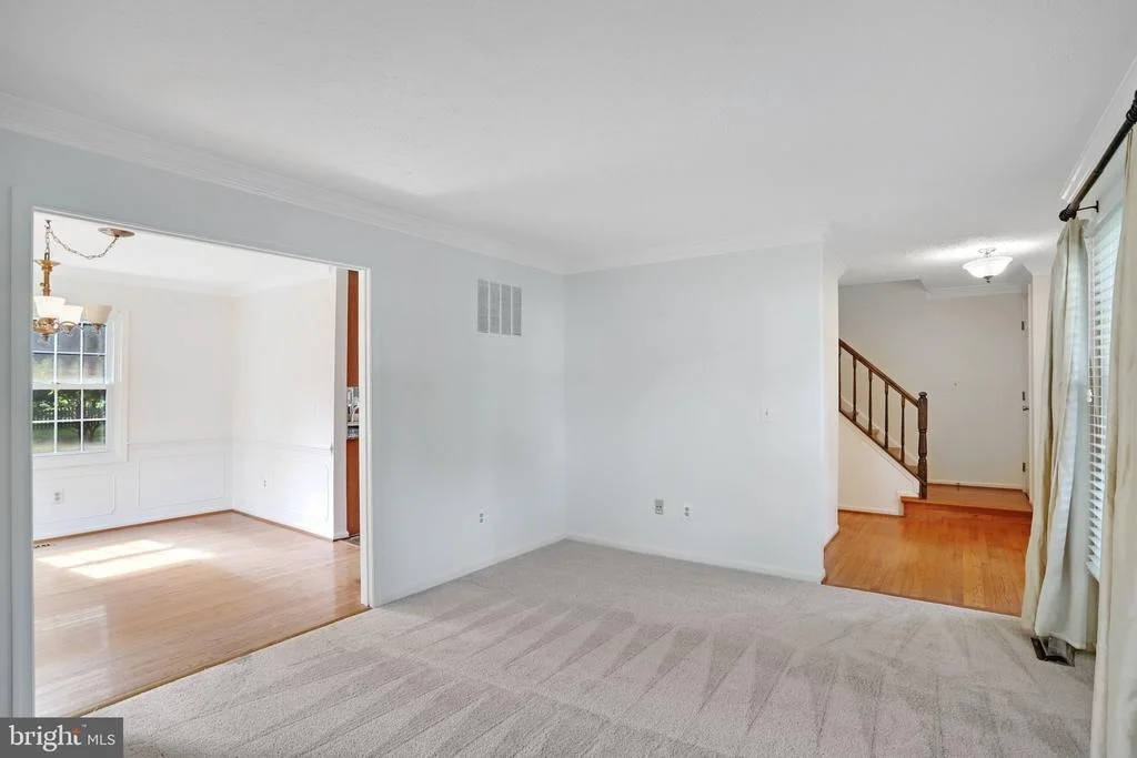 Photo of 2002 JONATHAN DRIVE