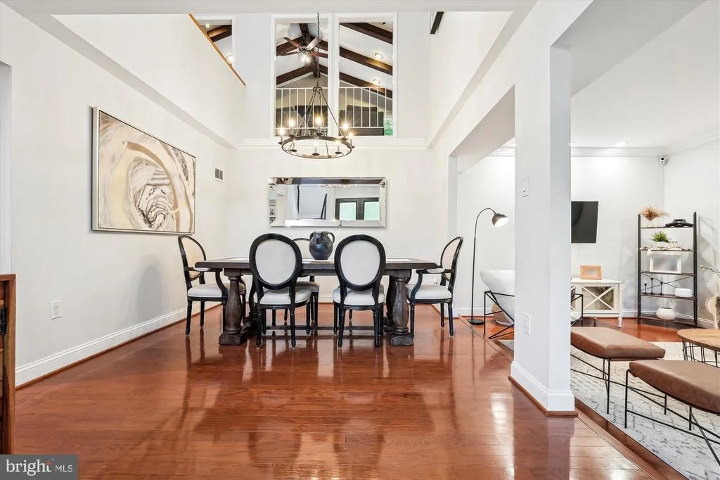 Photo of 15109 WATERGATE ROAD