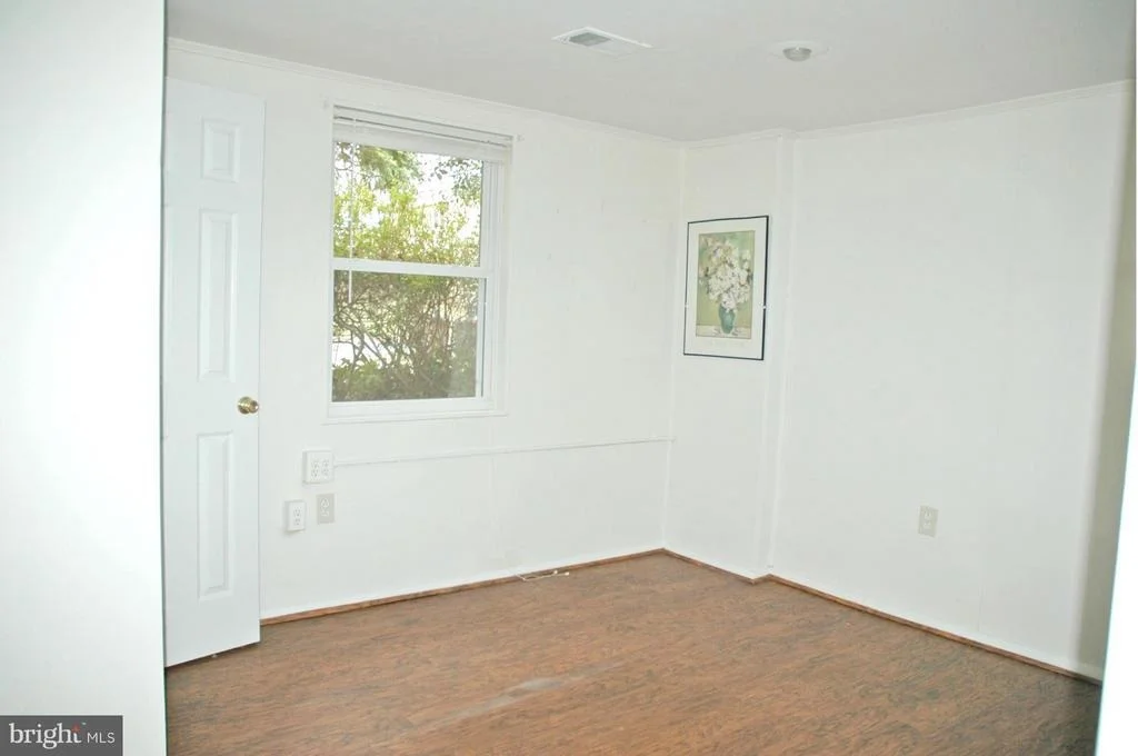 Photo of 403 PICKETT LANE