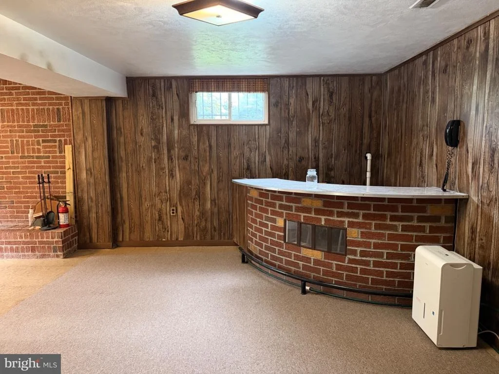 Photo of 6911 CANYON DRIVE