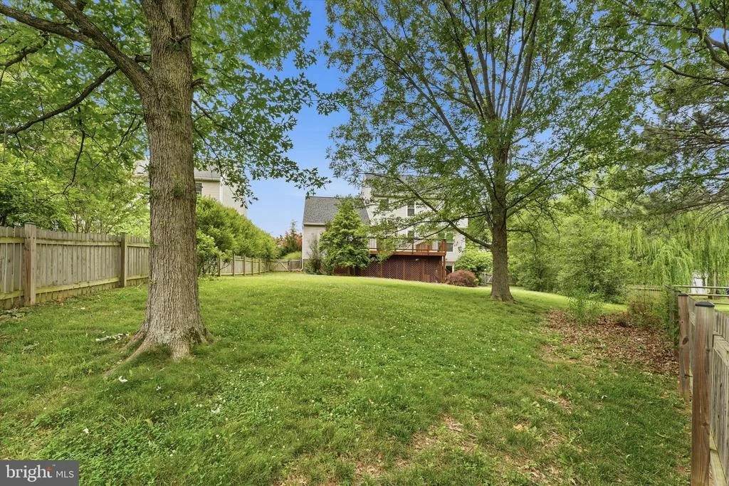 Photo of 2402 SHAKER LANE