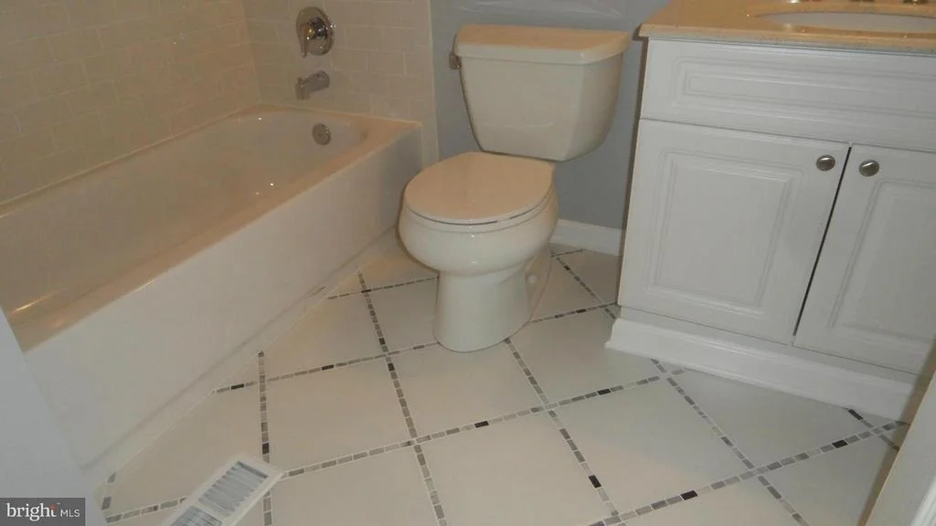 Photo of 1816 ROCKY GLEN DRIVE
