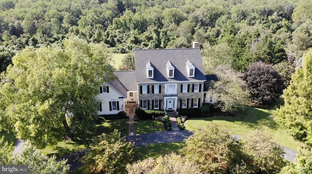 Photo of 2113 LINK ROAD
