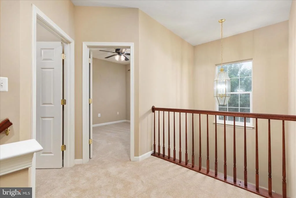 Photo of 660 BEEHIVE WAY