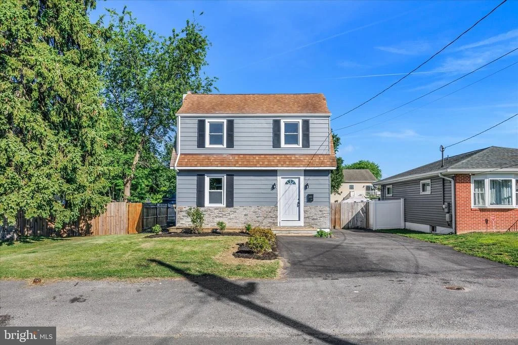 Photo of 183 KENWOOD ROAD