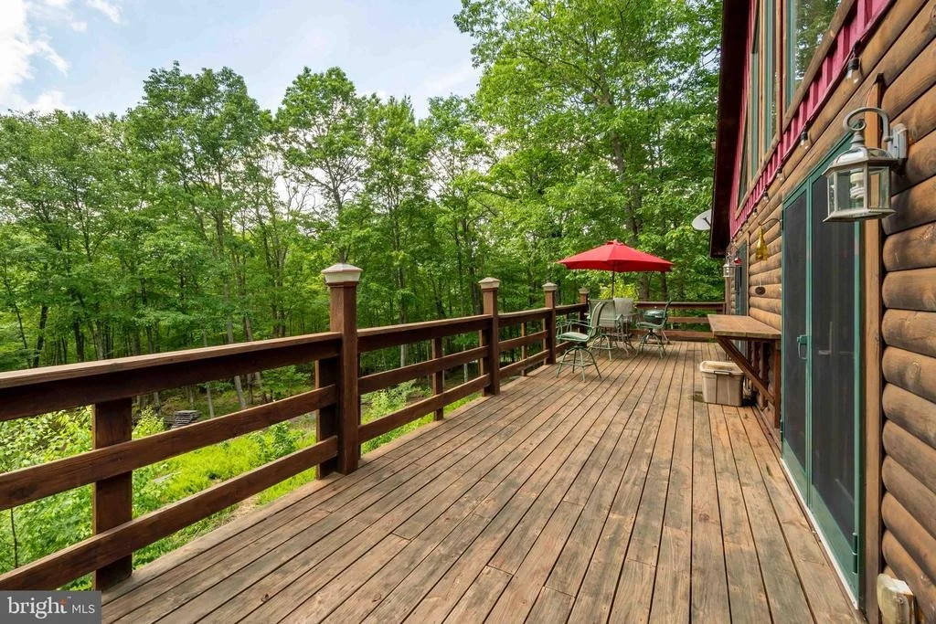 Photo of 995 BETTS LANE