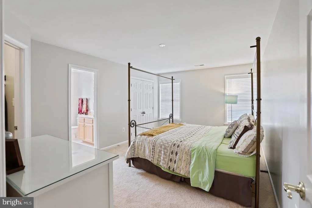 Photo of 45932 PULLMAN COURT