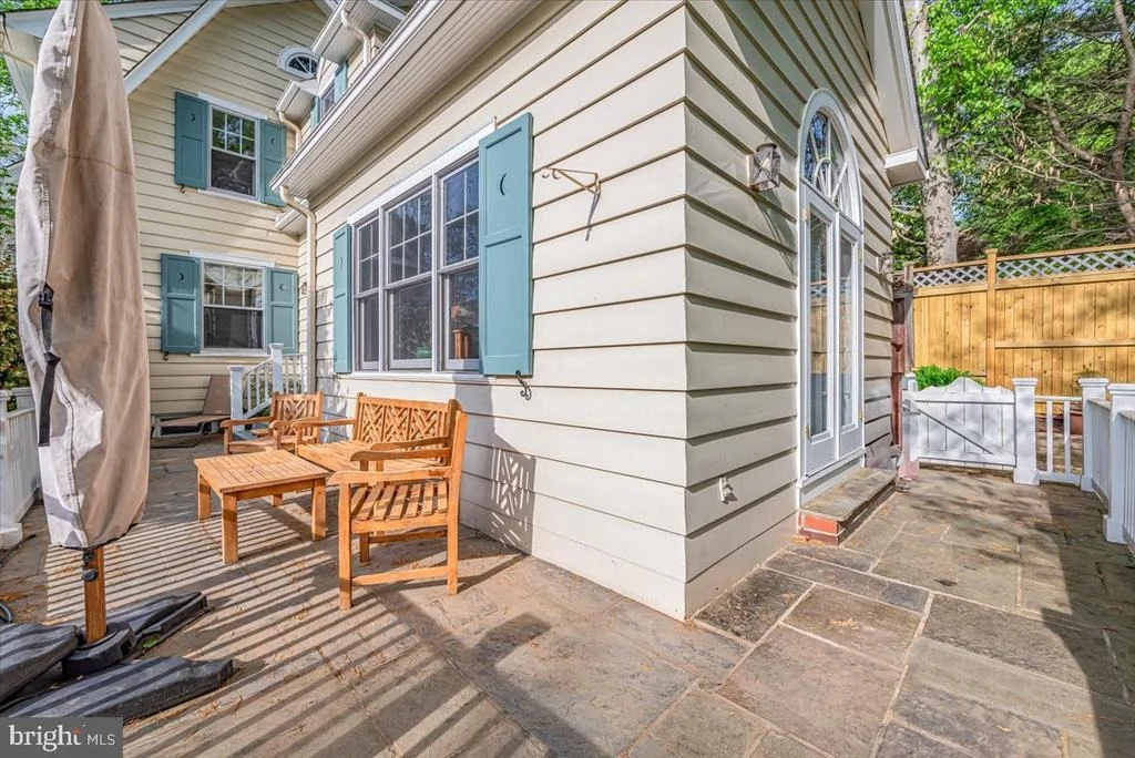 Photo of 7109 MEADOW LANE