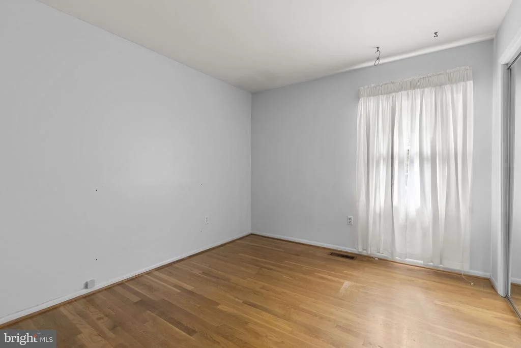 Photo of 17604 PRINCE EDWARD DRIVE