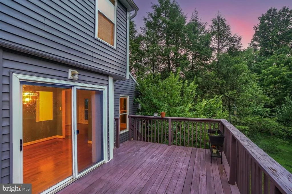 Photo of 14652 WOONSOCKETT DRIVE