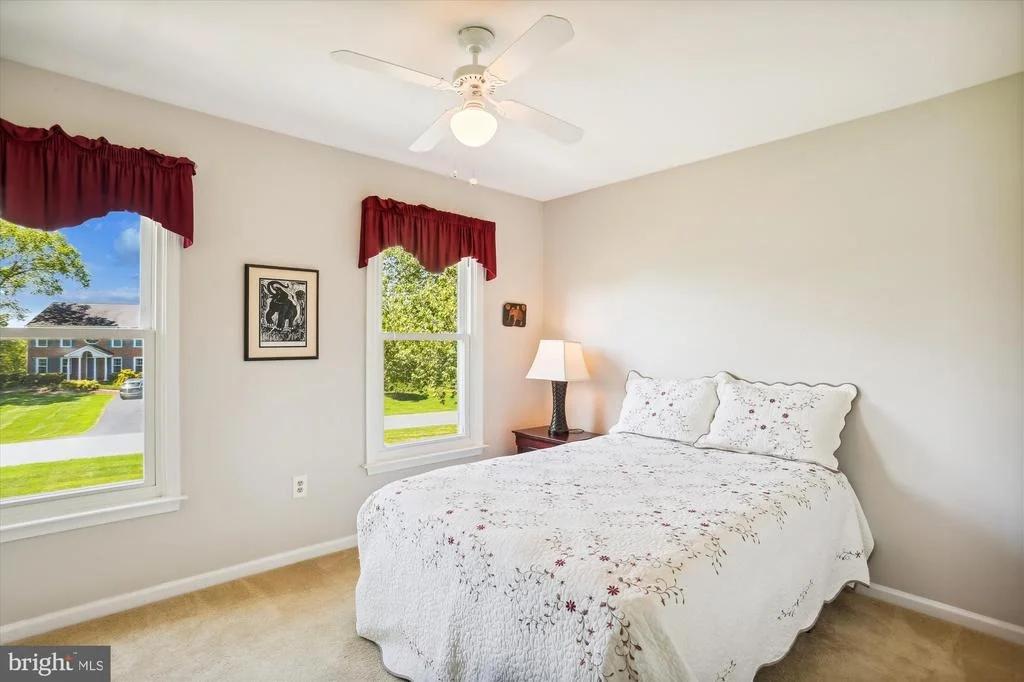 Photo of 18521 AZALEA DRIVE