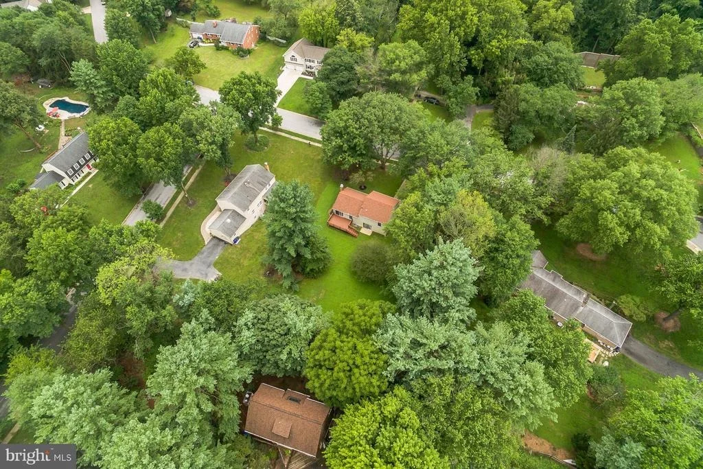 Photo of 6017 RIVER MEADOWS DRIVE