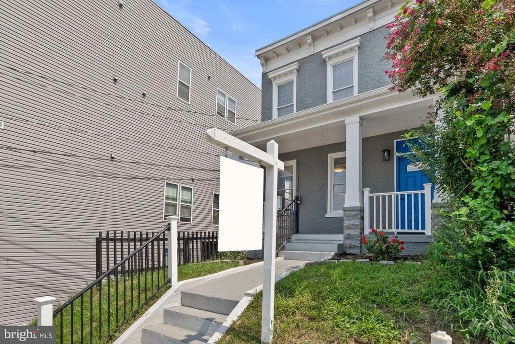 Photo of 1222 TALBERT STREET SE