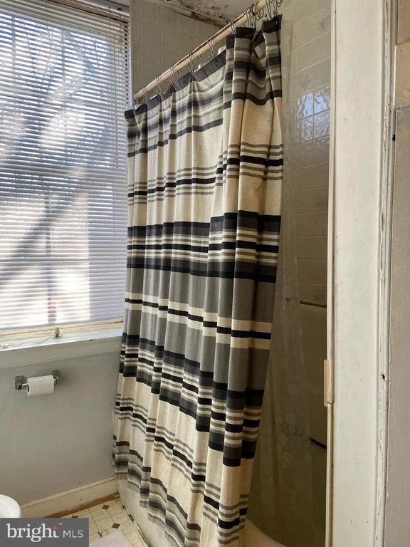 Photo of 3823 ROUNDTREE ROAD