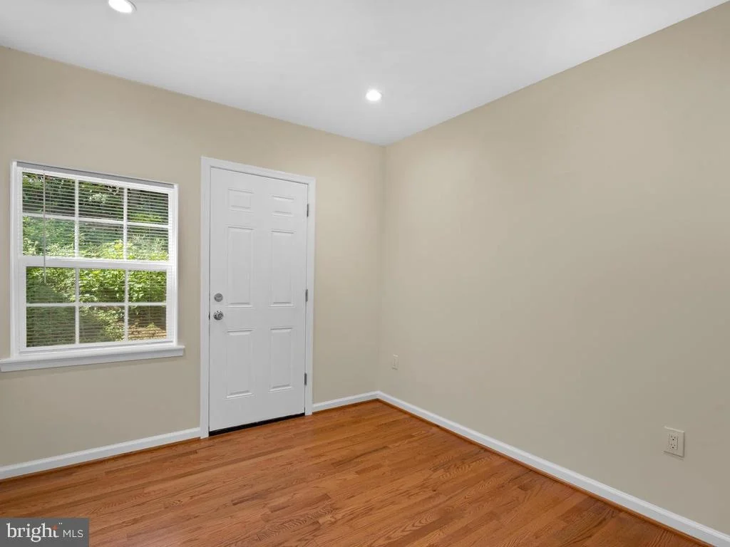 Photo of 5021 AYERS PLACE SE