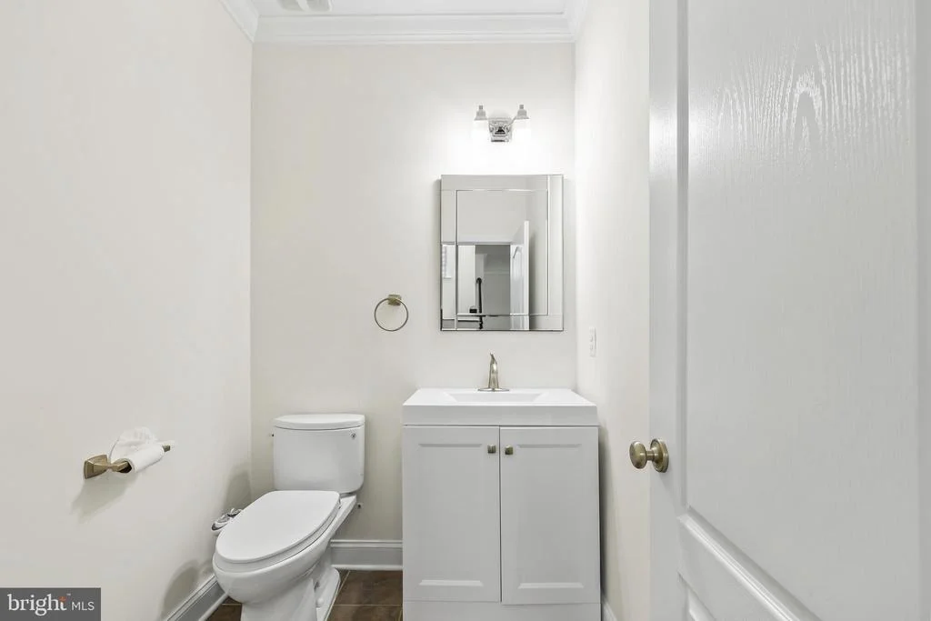 Photo of 43245 BARNSTEAD DRIVE