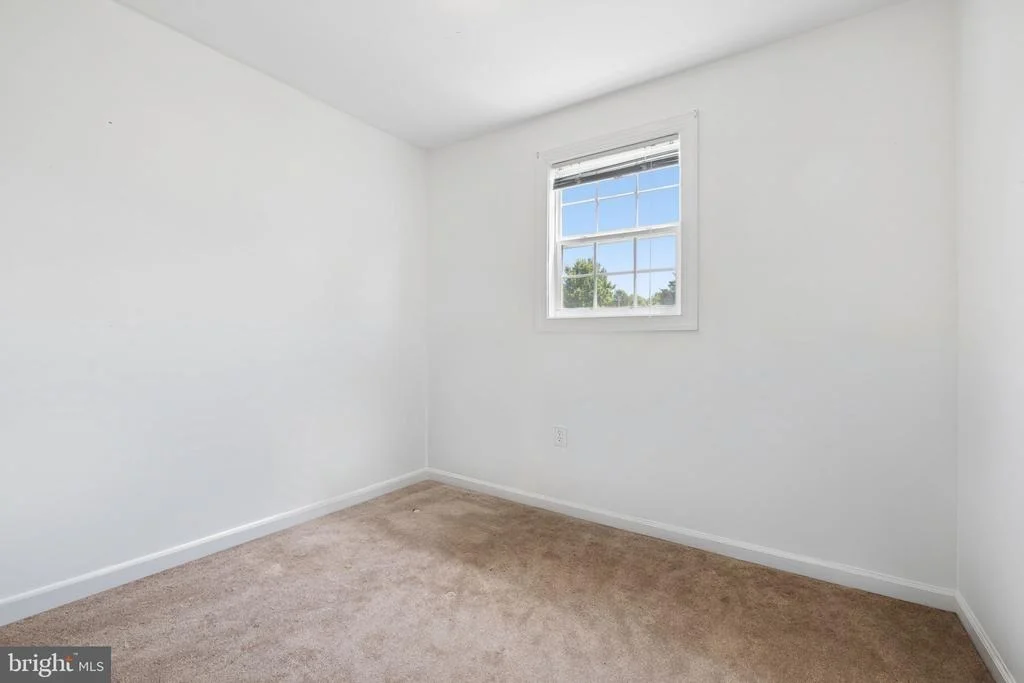 Photo of 14917 COMPTON ROAD