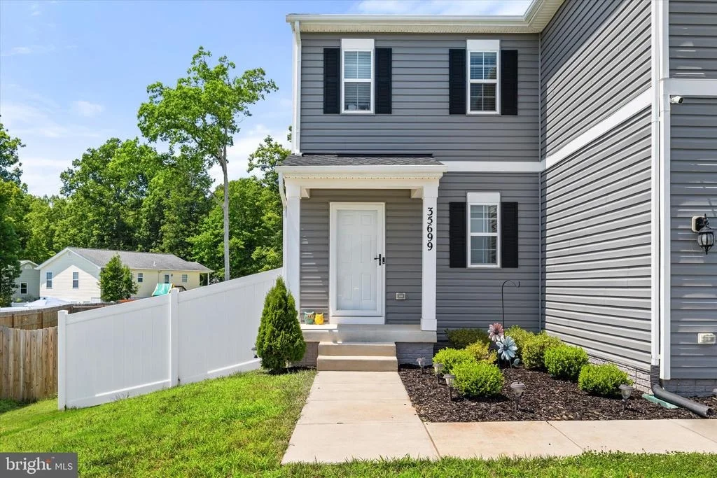 Photo of 35699 PINE NEEDLE LANE