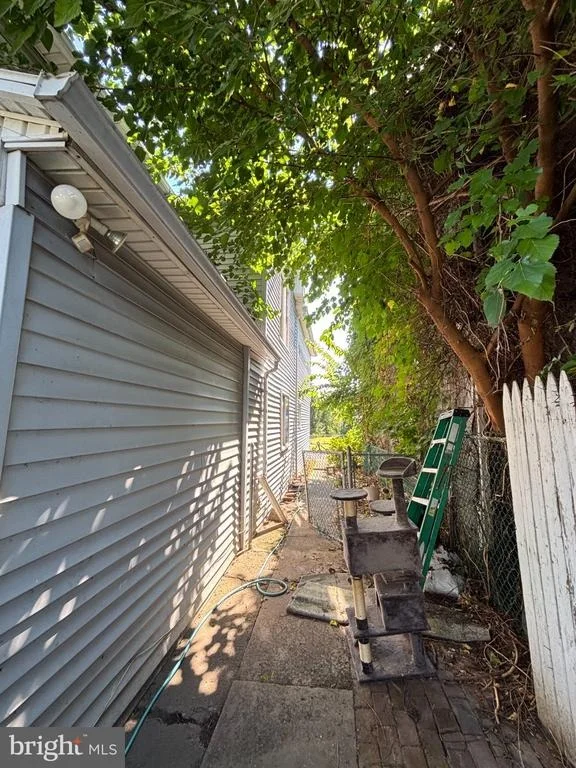 Photo of 202 E ELDER STREET