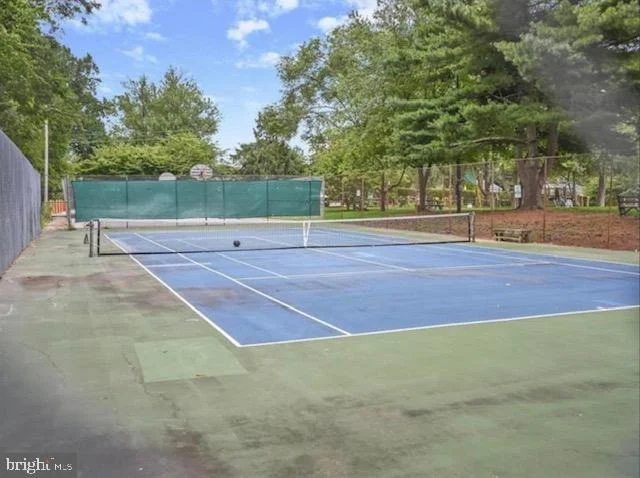 Photo of 1465 RIDGEWAY
