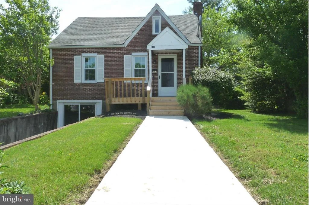 Photo of 604 MILITARY ROAD